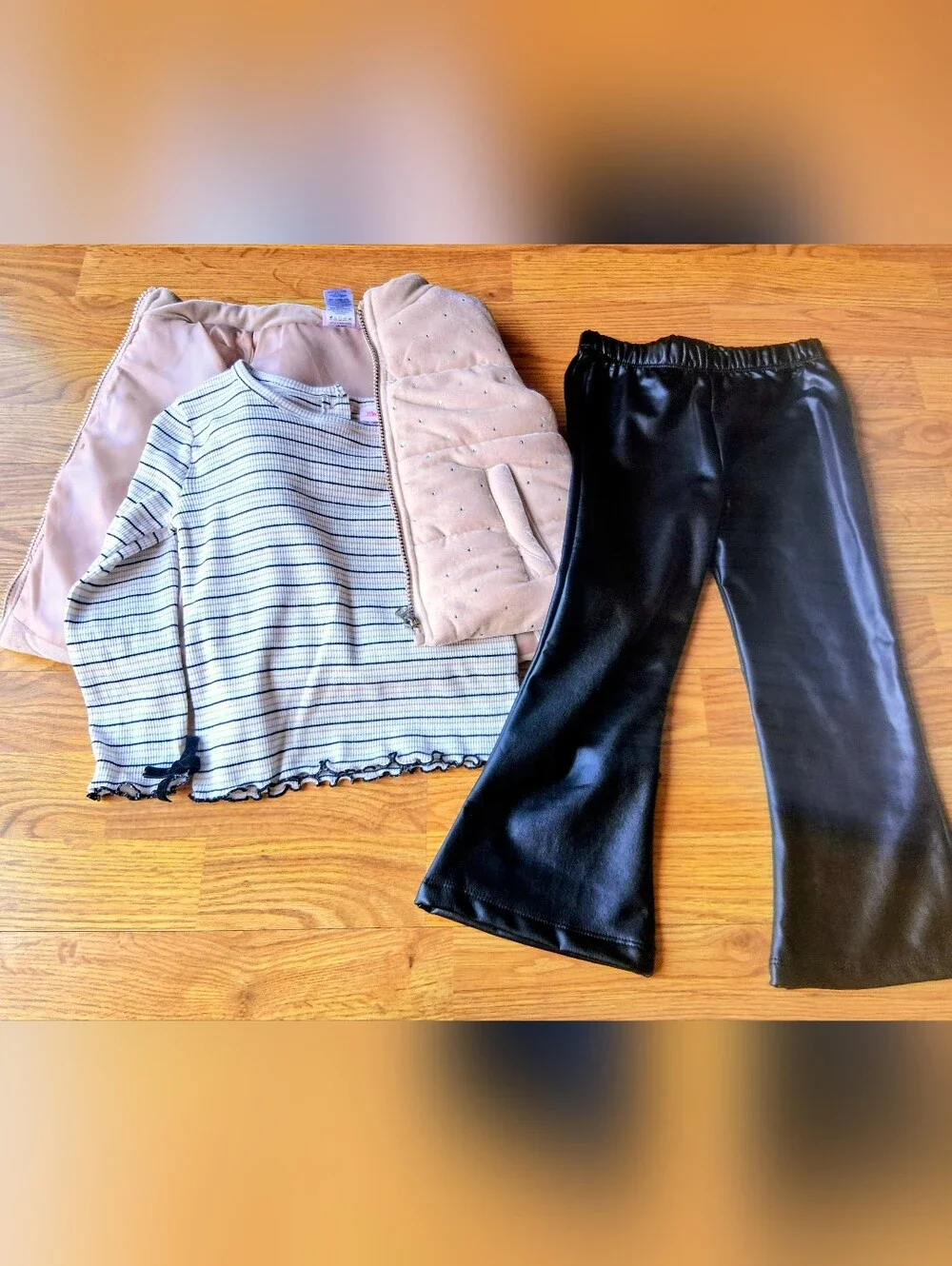 NWT  3 Piece  Faux Leather black Pants Top Puffy Vest With Sparkle Sz 4 5 6 - Picture 2 of 14